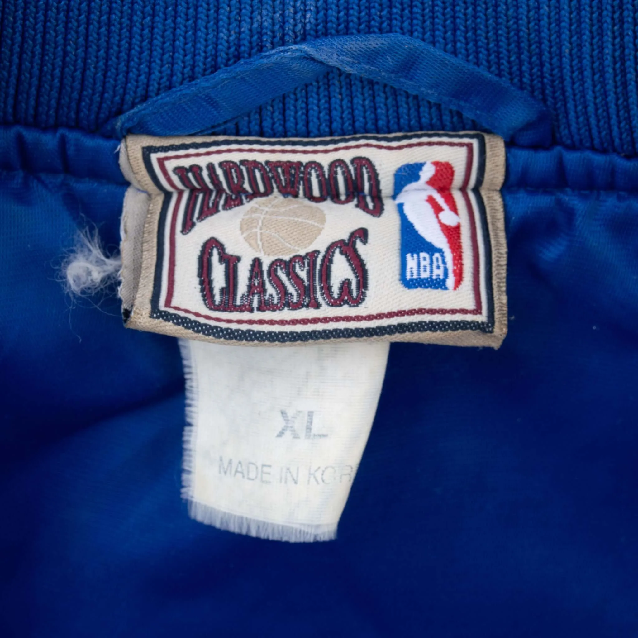 VINTAGE NBA DETROIT PISTONS VARSITY SATIN BOMBER JACKET XL